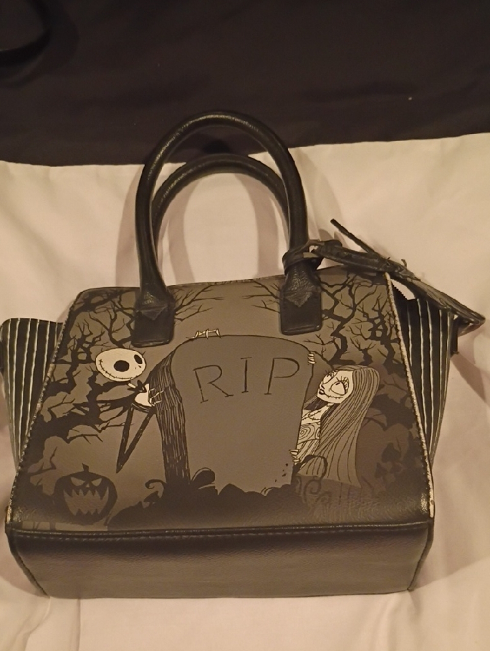 Hot Topic Black & Gray Halloween RIP Tombstone Satchel